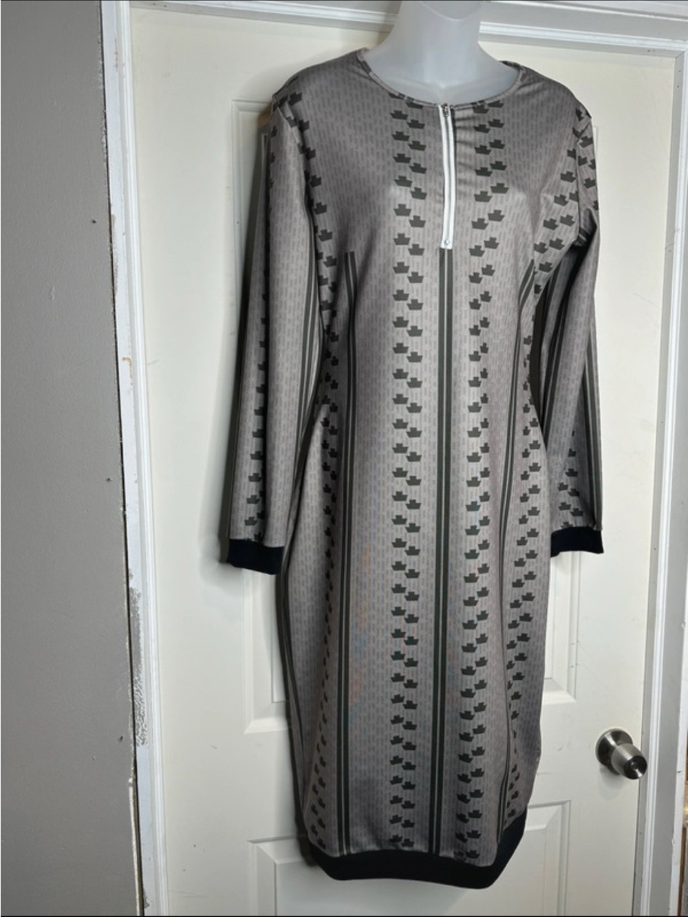 body con Long Sleeve Midi Dress - Gray Pattern